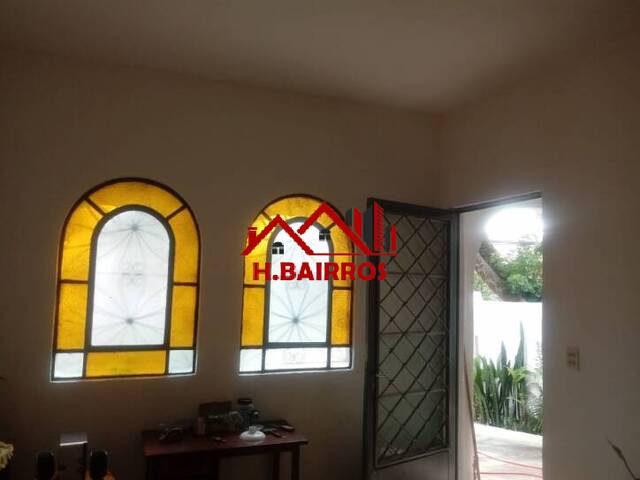 Casa para Venda em São José dos Campos - 4