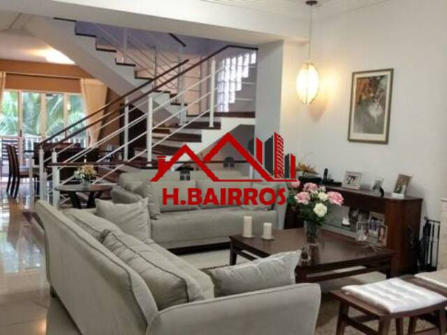 Casa para Venda em São José dos Campos - 2