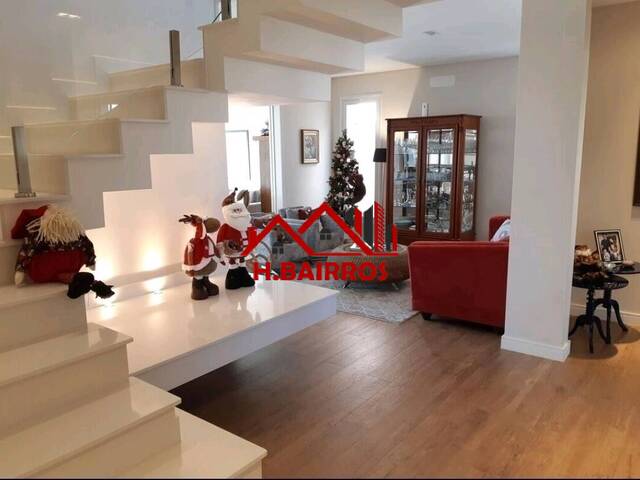 Casa para Venda em São José dos Campos - 4