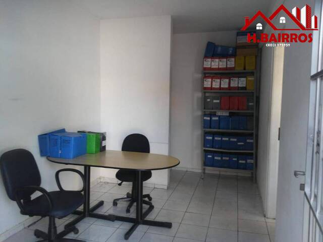 Galpão para Venda em São José dos Campos - 4