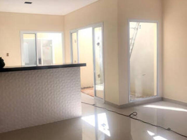 Casa para Venda em São José dos Campos - 2