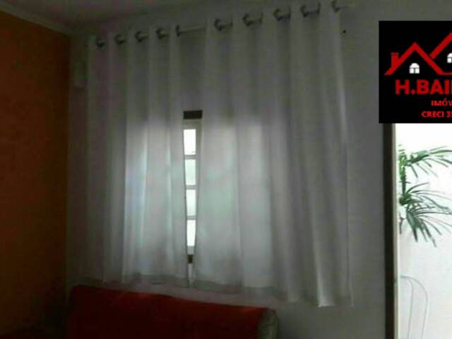 Casa para Venda em São José dos Campos - 4