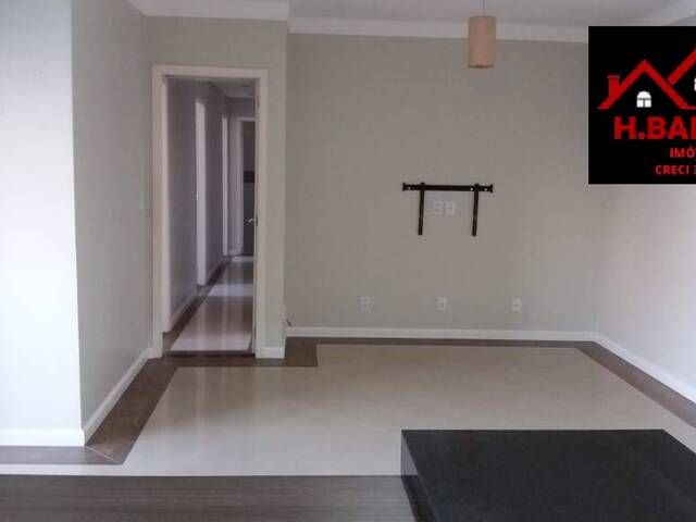Apartamento para Venda em São José dos Campos - 2