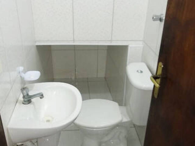 Casa para Venda em São José dos Campos - 4