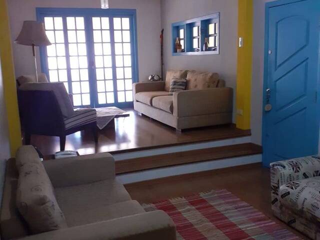 Casa para Venda em São José dos Campos - 3