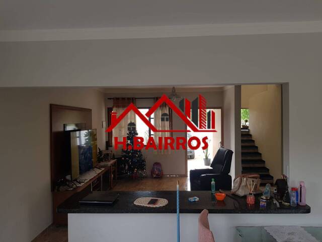Casa para Venda em São José dos Campos - 3