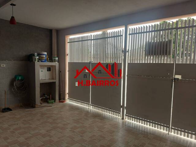 Casa para Venda em São José dos Campos - 4
