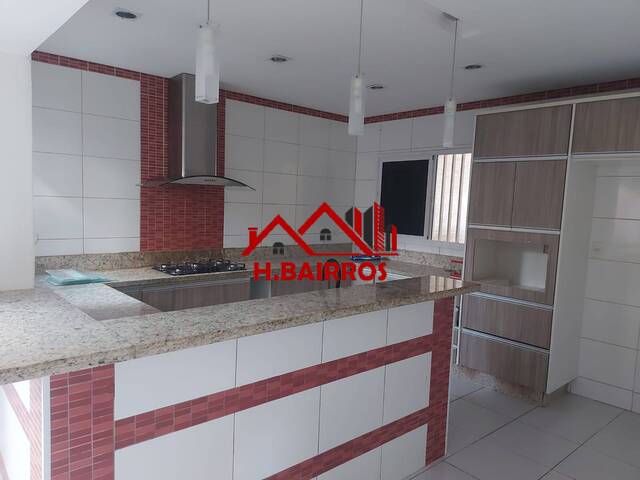 Casa para Venda em São José dos Campos - 4