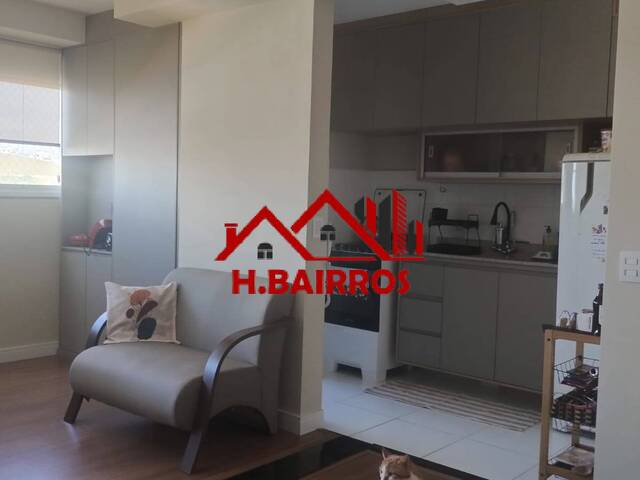 Venda em Condomínio Residencial Colinas do Paratehy - São José dos Campos