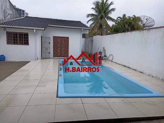 #3423 - Casa para Venda em Caraguatatuba - SP