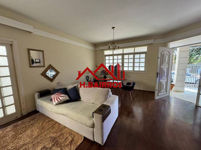 Casa para Venda em São José dos Campos - 4