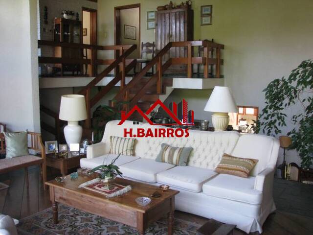 Casa para Venda em São José dos Campos - 4