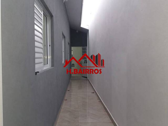 Casa para Venda em São José dos Campos - 4