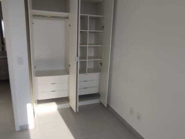 Apartamento para Venda em São José dos Campos - 4