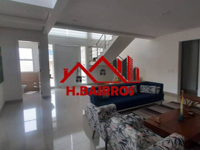 Casa para Venda em Caraguatatuba - 4