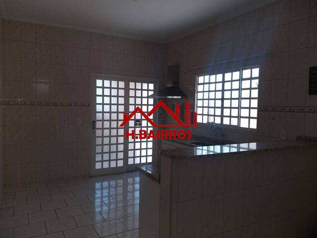 #2944 - Casa para Locação em São José dos Campos - SP