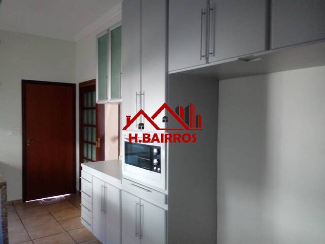#3170 - Casa para Venda em Jacareí - SP - 2