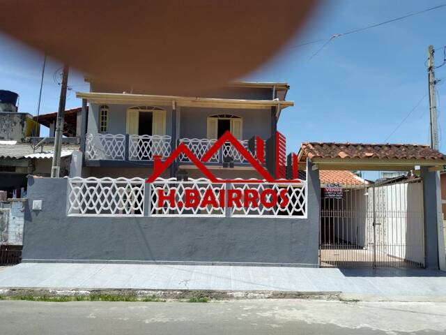 Sobrado para Venda em Caraguatatuba - 4