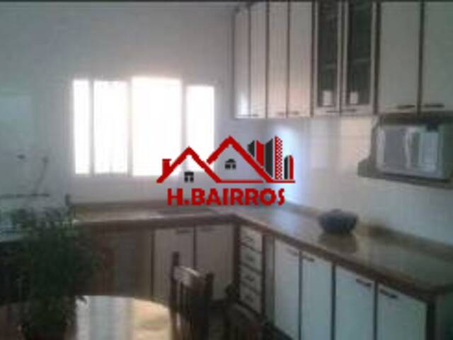 Casa para Venda em São José dos Campos - 3